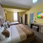 Deluxe 4* Tirana