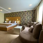 Deluxe Hotel Tirana