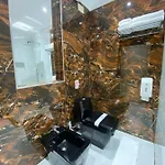 Deluxe Hotel