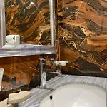 Deluxe Tirana