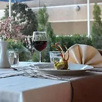 Deluxe Tirana