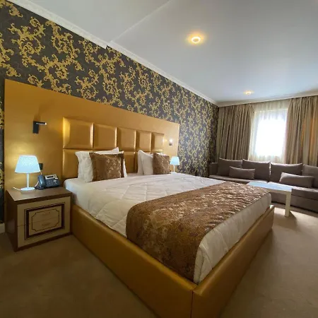 Deluxe 4* Tirana