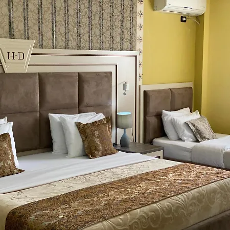 Deluxe Otel 4*