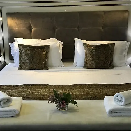 Deluxe 4* Tiran